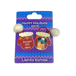 2015 Disney Parks Disneyland Resort Holiday Mitten Pin - Mickey Mouse